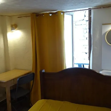 Hotell De Chapeleche Les Glycines *