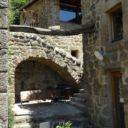 Hotel De Chapeleche Les Glycines Gluiras